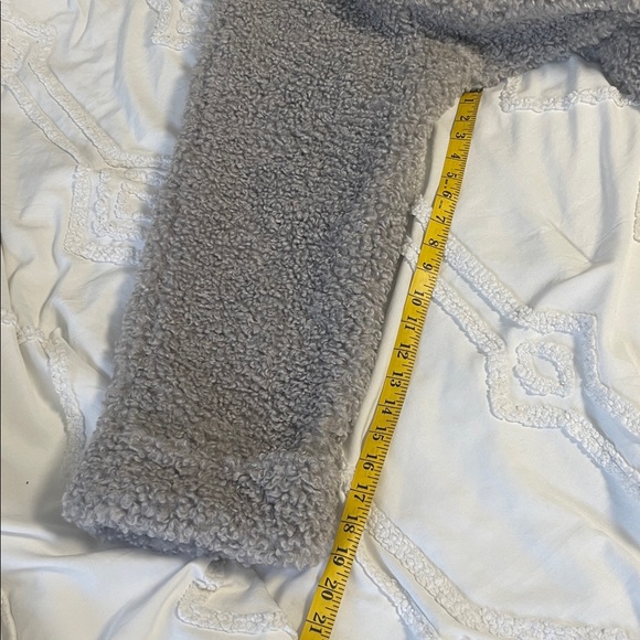 ASOS DESIGN Curve bonded shearling trench coat in grey Size 16 Long Teddy Coat - Picture 13 of 13